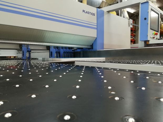 Nouveau chez Antalis : les panneaux sur mesure commandés avant 16h30 sont livrés dès le lendemain